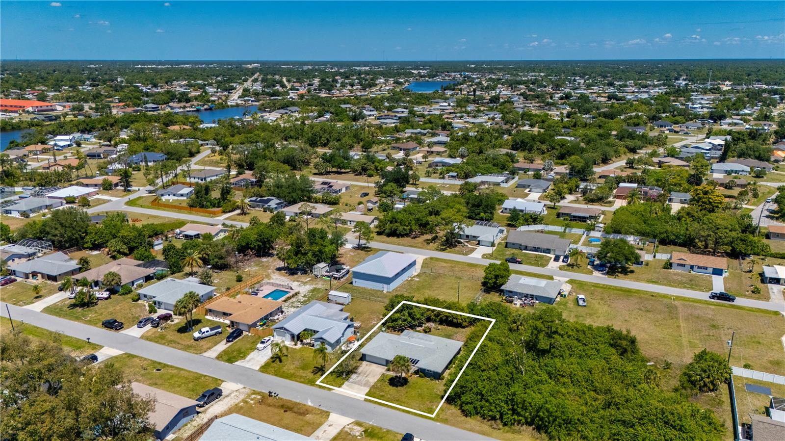 540 GROVE AVE NW, PORT CHARLOTTE, FL — photo 45