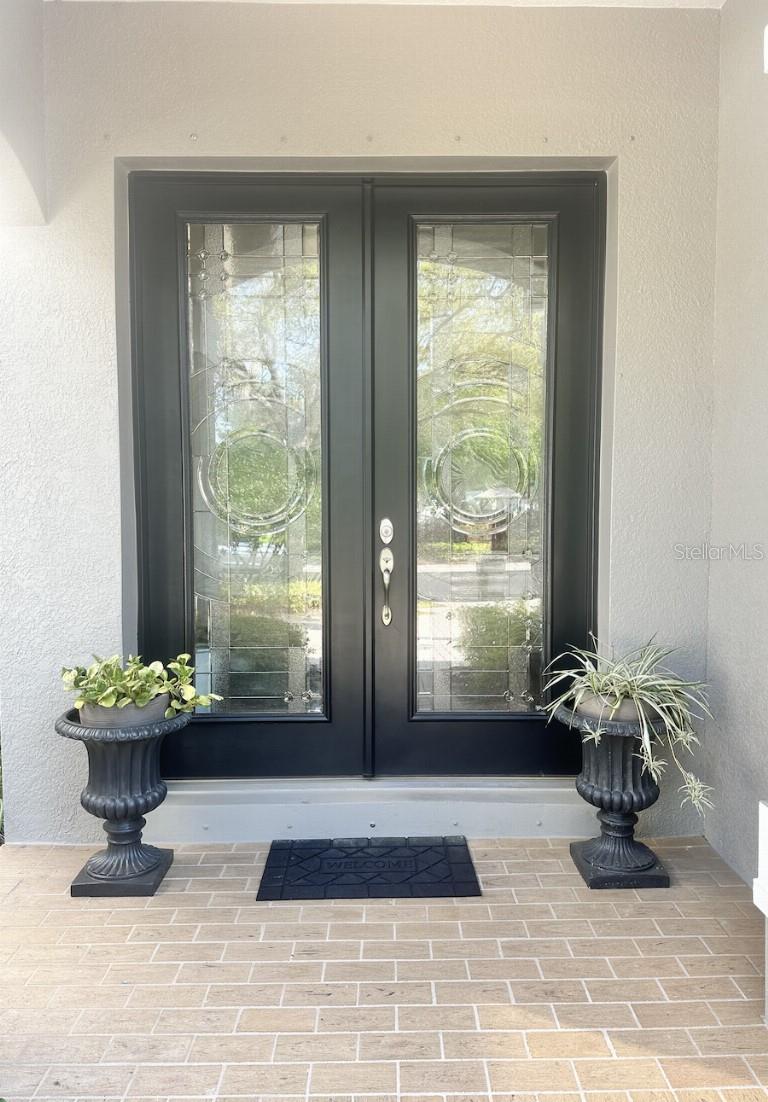 11107 GREEN PARK CIR, TAMPA, FL — photo 2