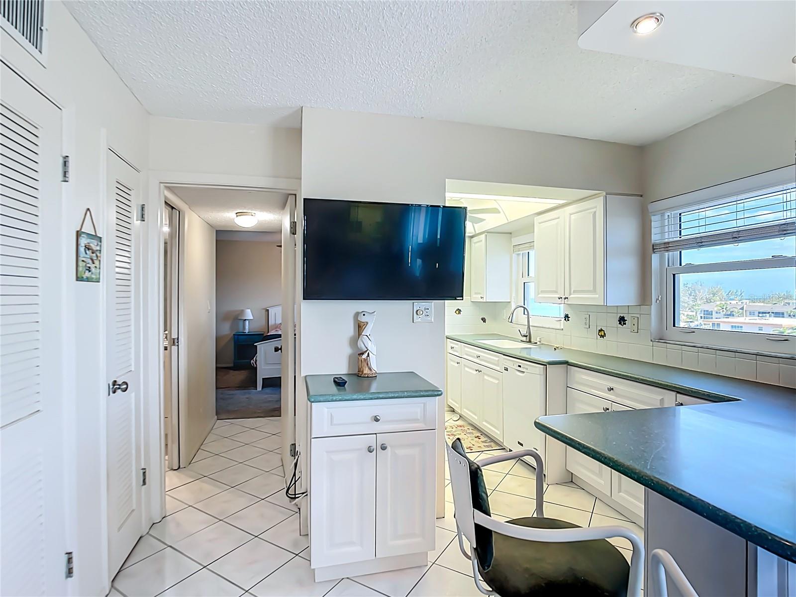 1255 TARPON CENTER DR #510, VENICE, FL — photo 9