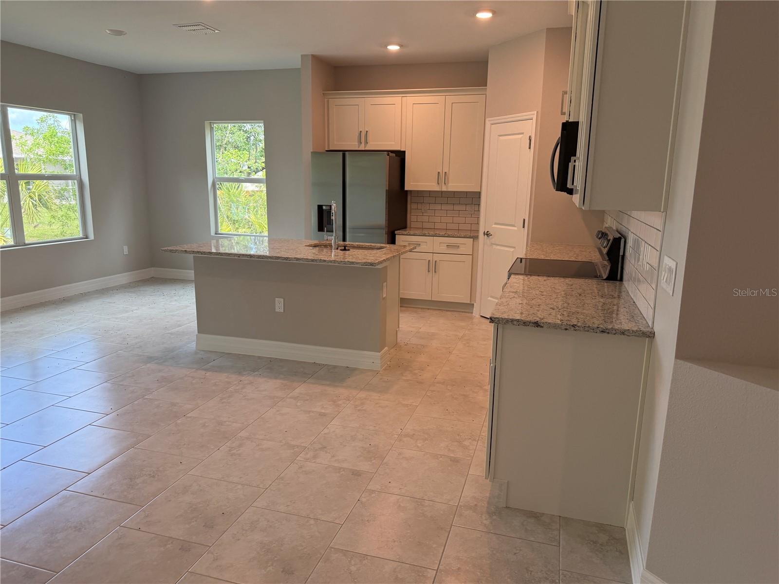 1275 PERRY ST, PORT CHARLOTTE, FL — photo 4