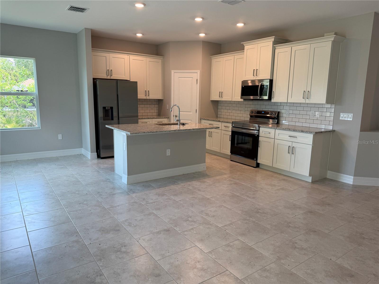 1275 PERRY ST, PORT CHARLOTTE, FL — photo 5