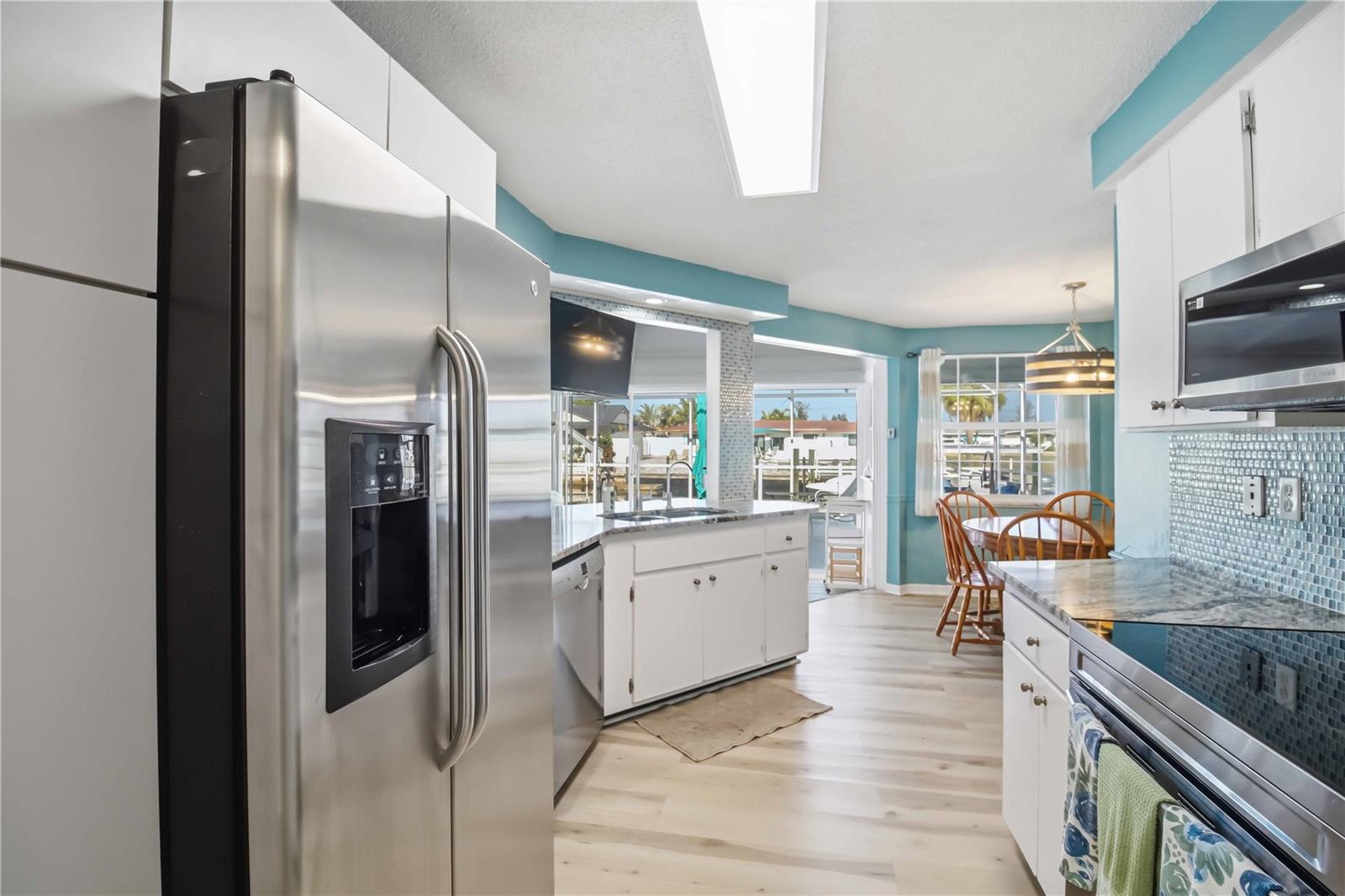 4012 99TH ST W, BRADENTON, FL — photo 32