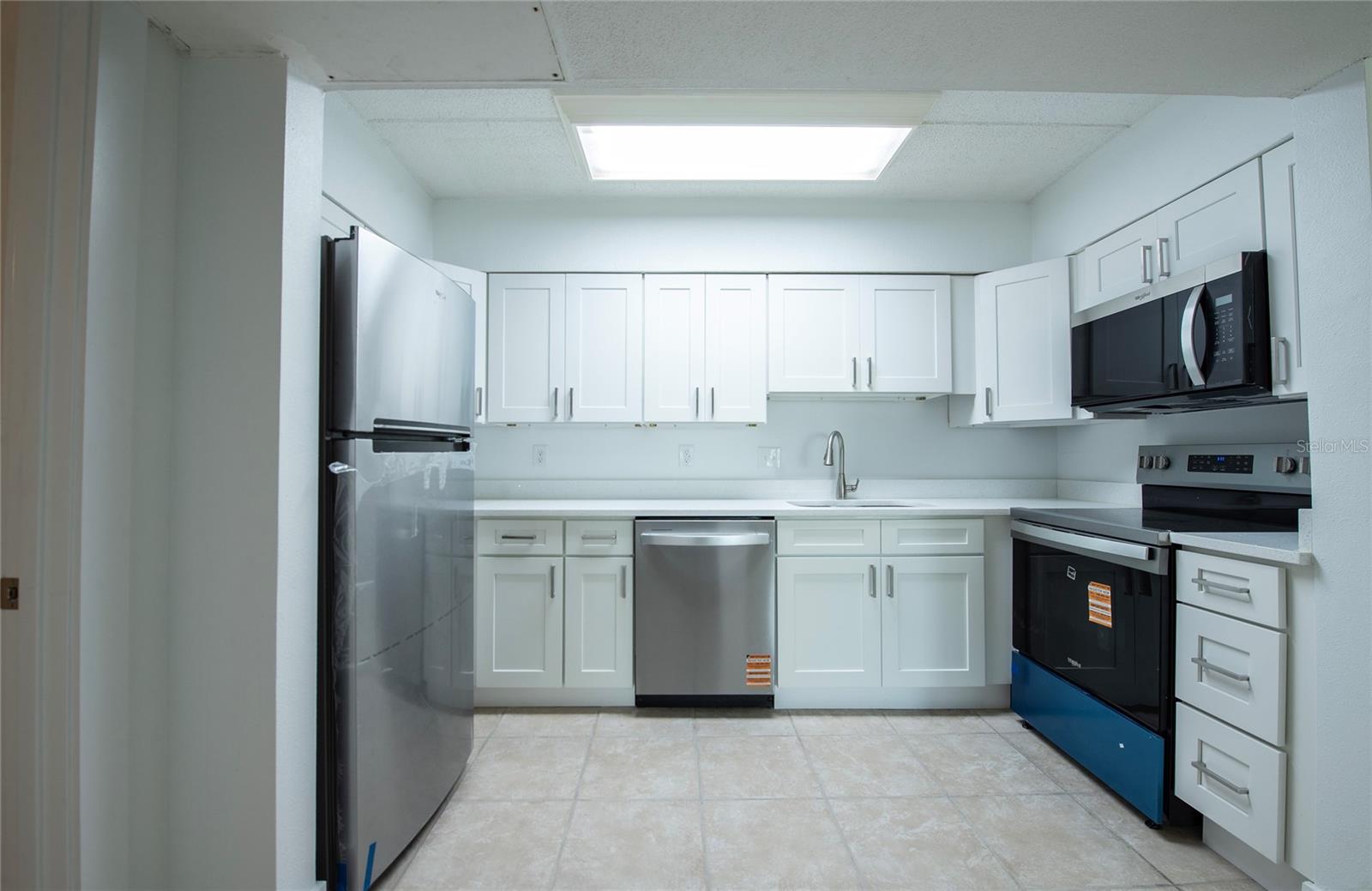 10365 PARADISE BLVD #9, TREASURE ISLAND, FL — photo 6