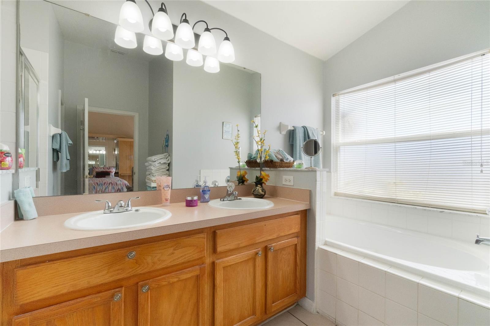 640 LADY DIANA DR, DAVENPORT, FL — photo 17