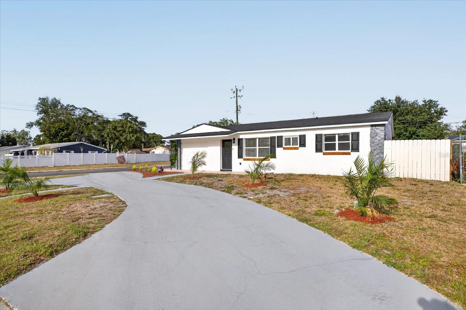13589 120TH ST, LARGO, FL — photo 3