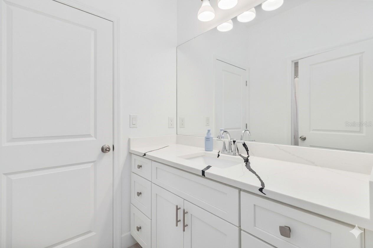 15473 LAKELAND CIR, PORT CHARLOTTE, FL — photo 21