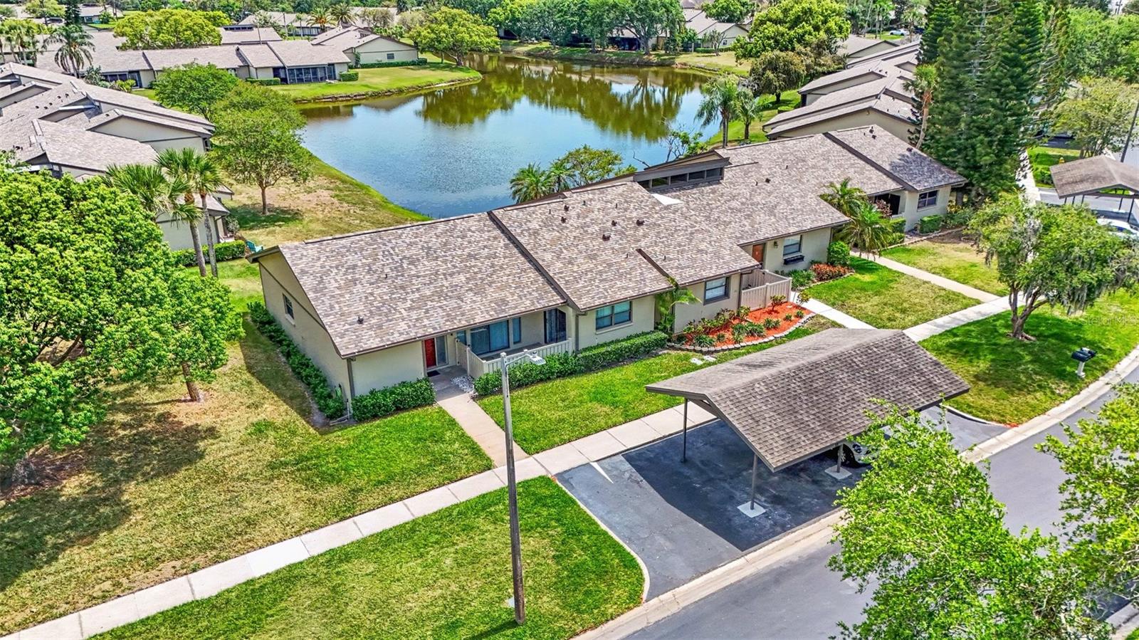 10 LESLEY LN, OLDSMAR, FL