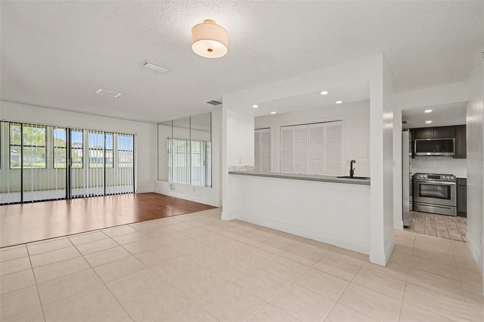 10 LESLEY LN, OLDSMAR, FL — photo 24