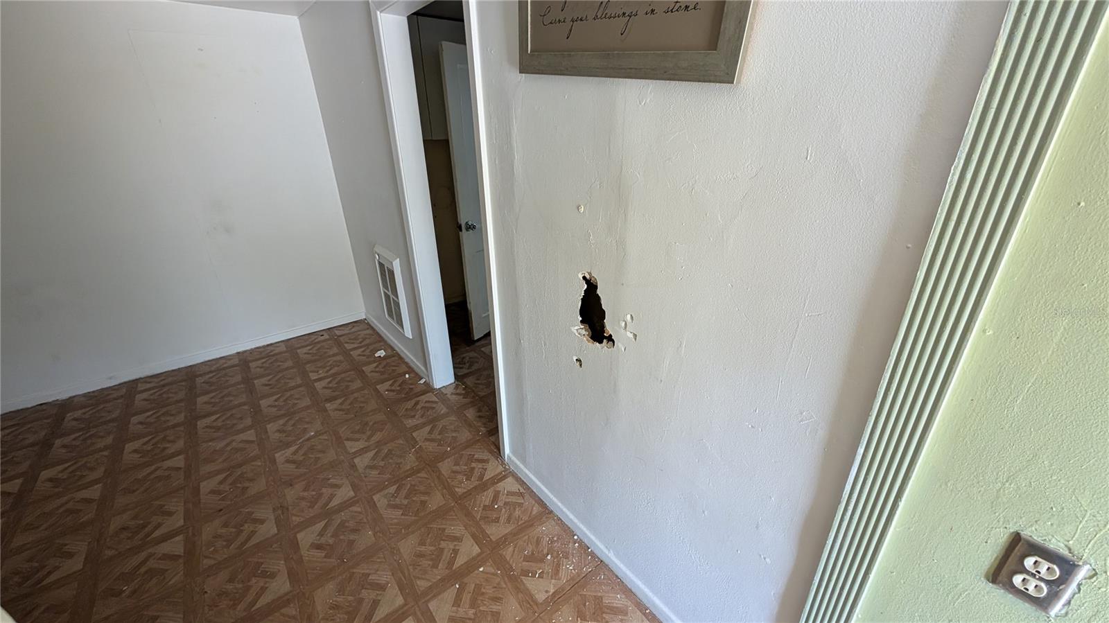 2801 W CLEVELAND ST, TAMPA, FL — photo 31