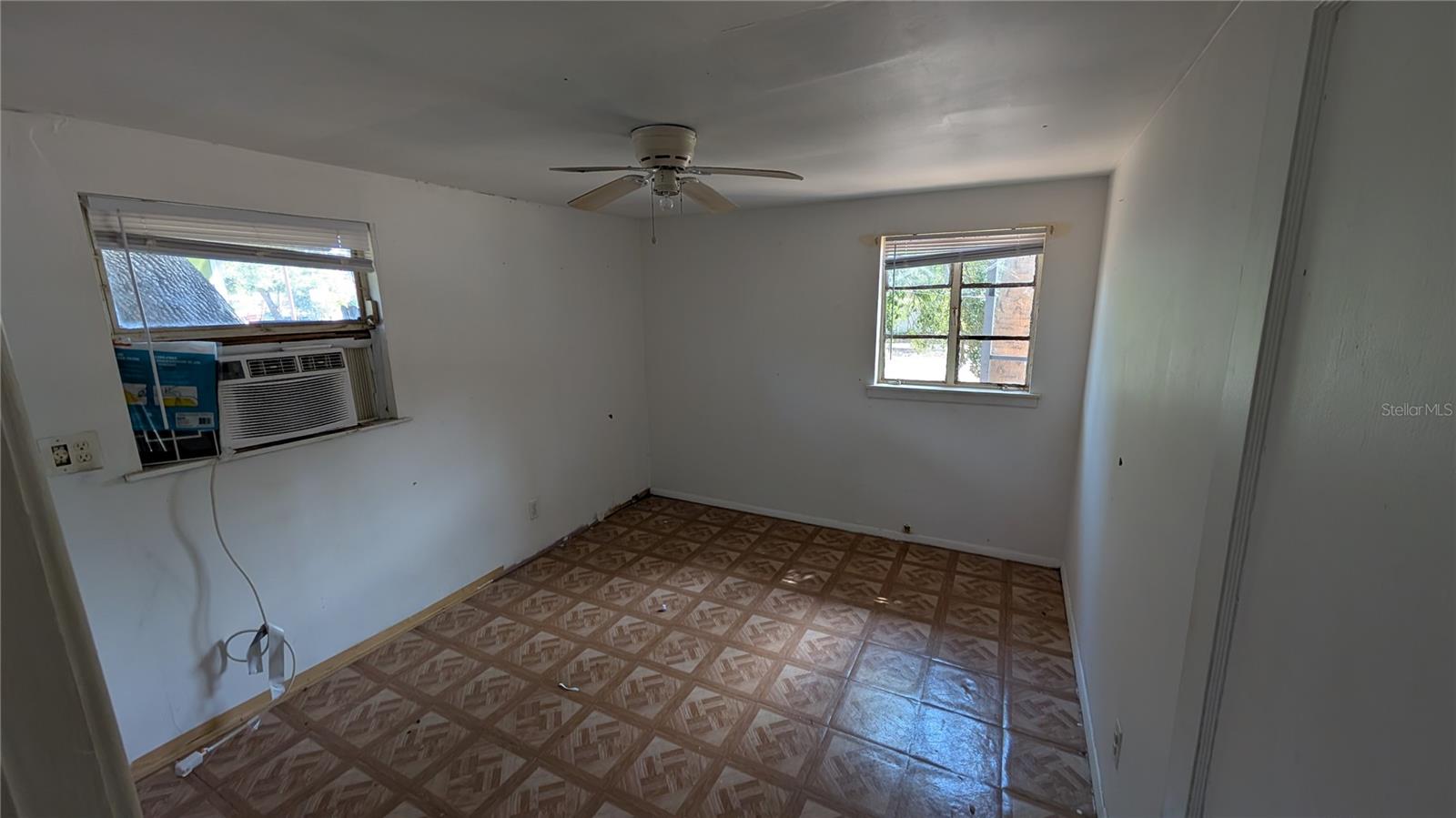 2801 W CLEVELAND ST, TAMPA, FL — photo 37