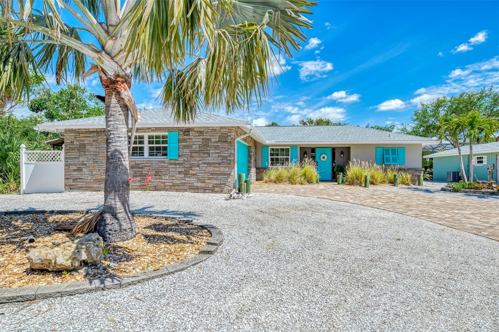 307 AVENIDA DE PARADISIO, SARASOTA, FL — photo 4