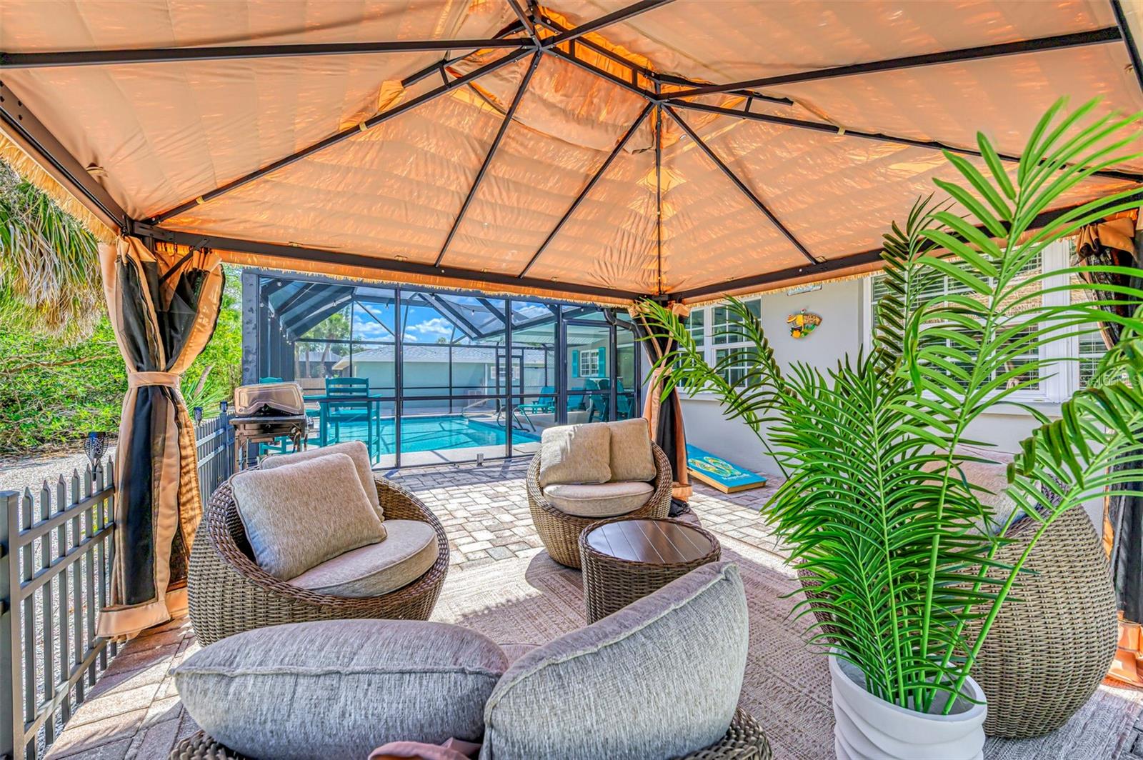 307 AVENIDA DE PARADISIO, SARASOTA, FL — photo 46