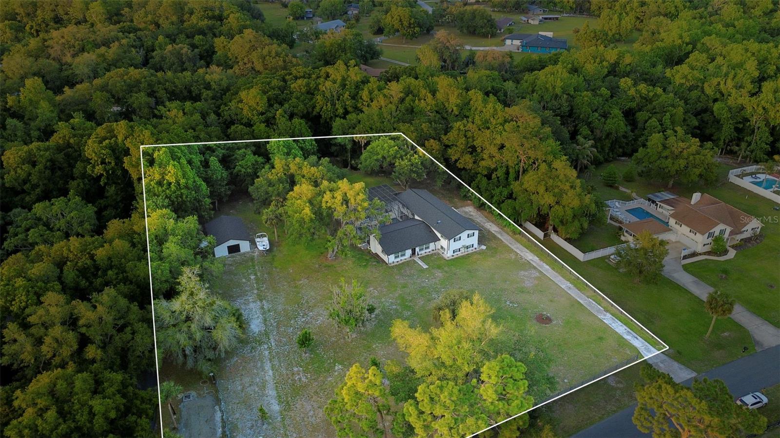155 E COUNTRY CIRCLE DR E, PORT ORANGE, FL — photo 2