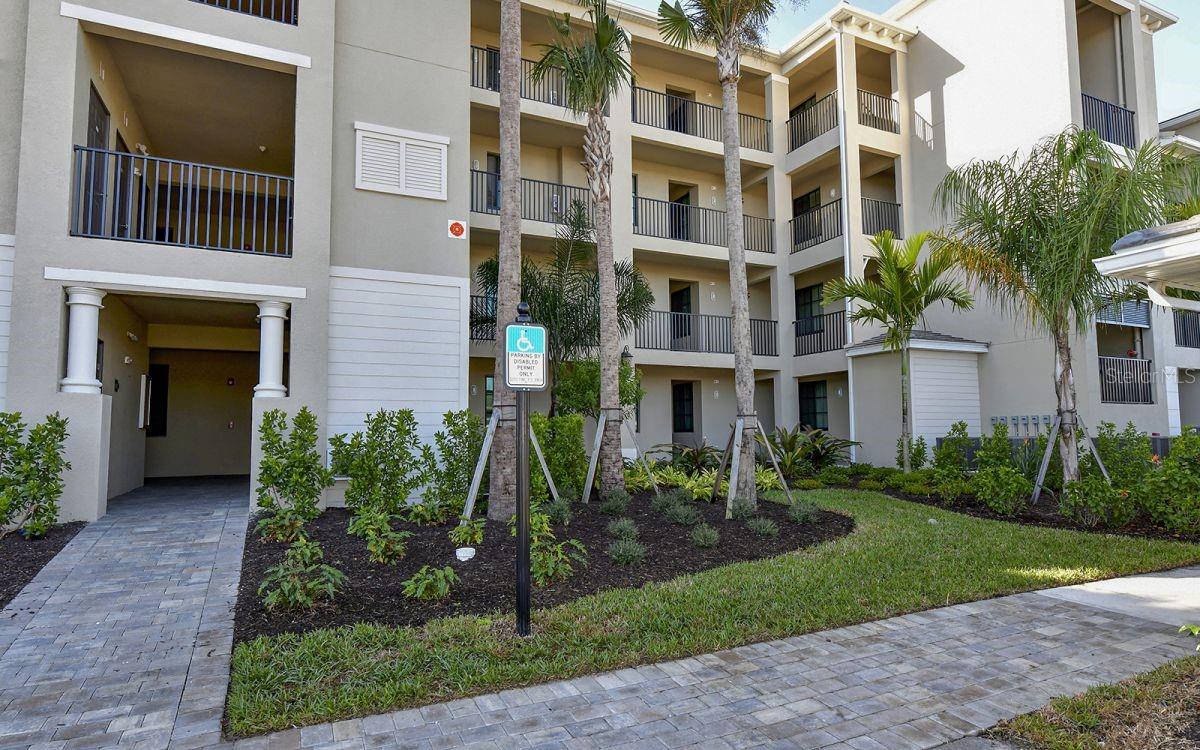 17626 GAWTHROP DR #206, BRADENTON, FL — photo 3
