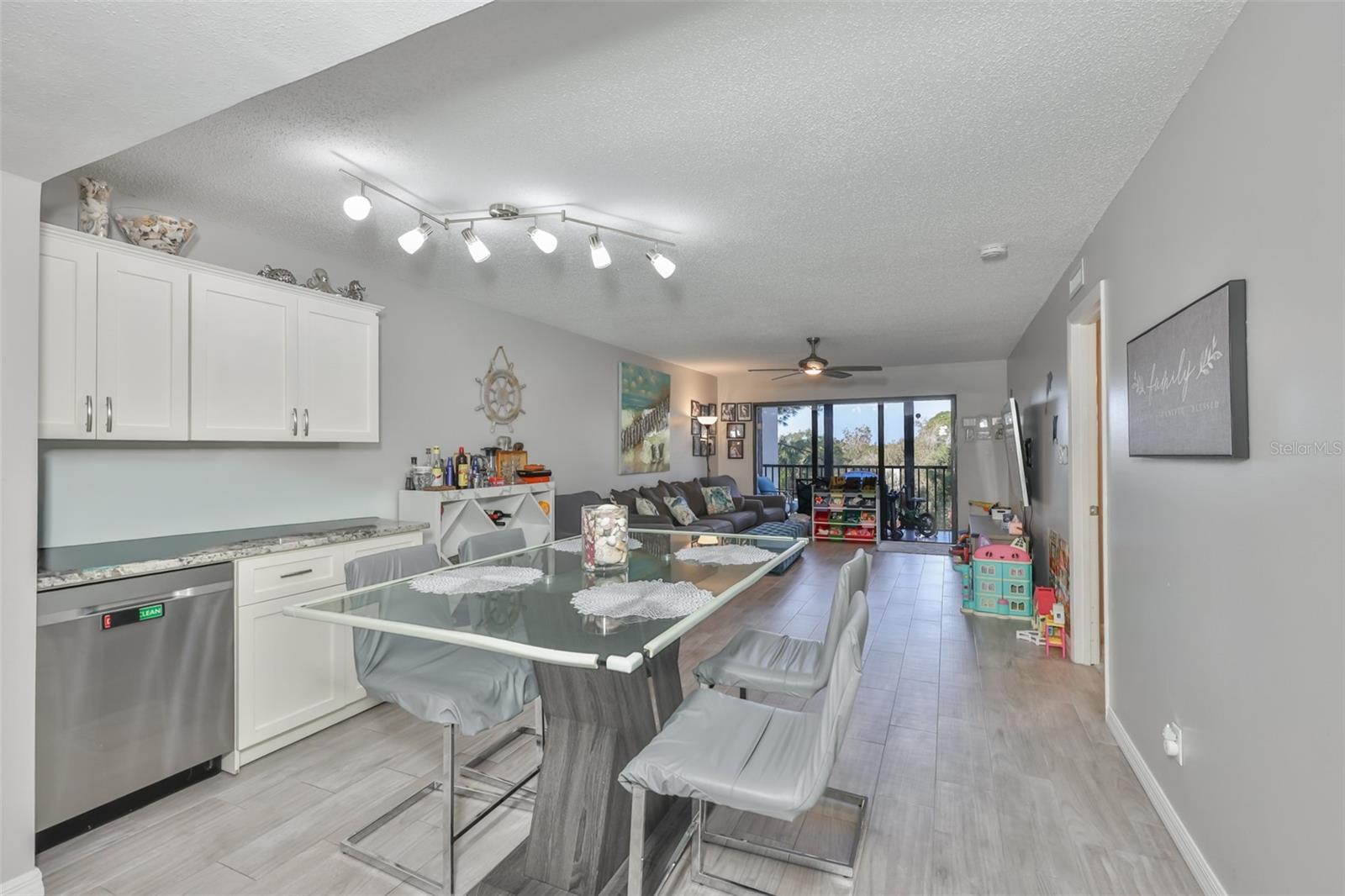 5400 PARK ST N #208, ST PETERSBURG, FL — photo 6