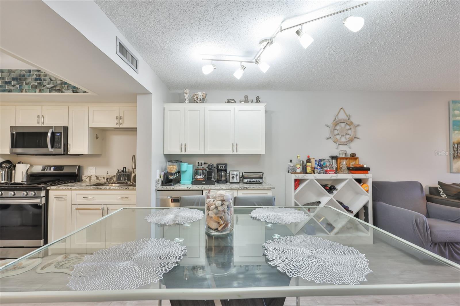 5400 PARK ST N #208, ST PETERSBURG, FL — photo 11