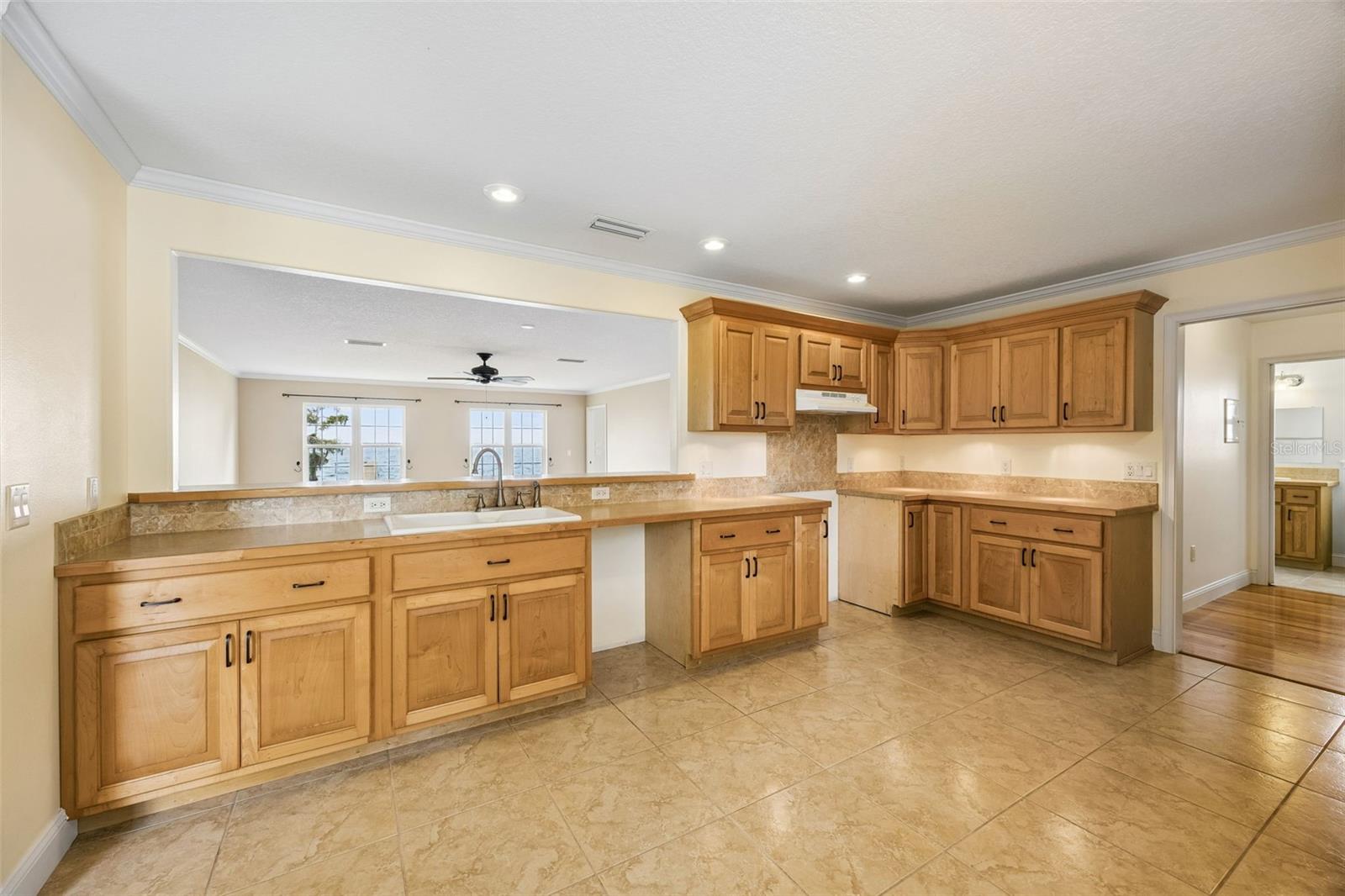 102 SANDRA LN, CRESCENT CITY, FL — photo 7