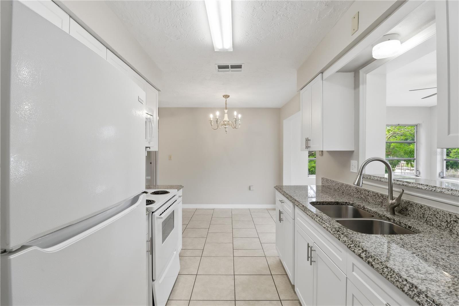 38 REGINA BLVD, BEVERLY HILLS, FL — photo 21