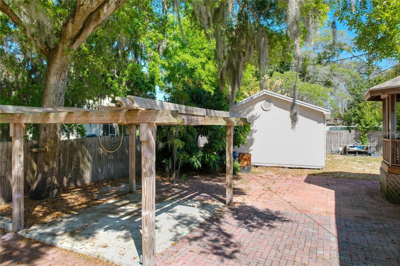 25 E CHESLEY AVE, EUSTIS, FL — photo 19