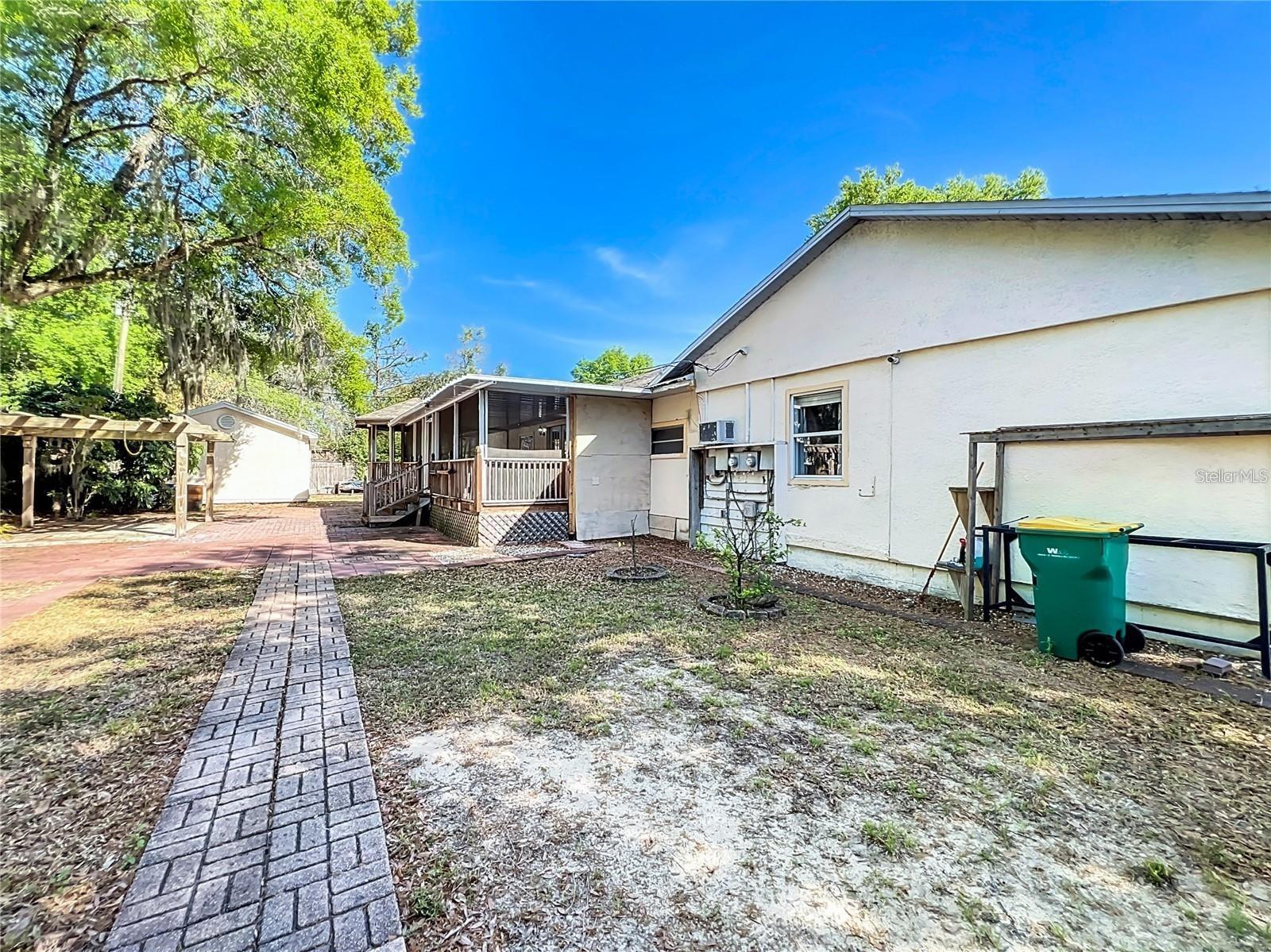 25 E CHESLEY AVE, EUSTIS, FL — photo 31