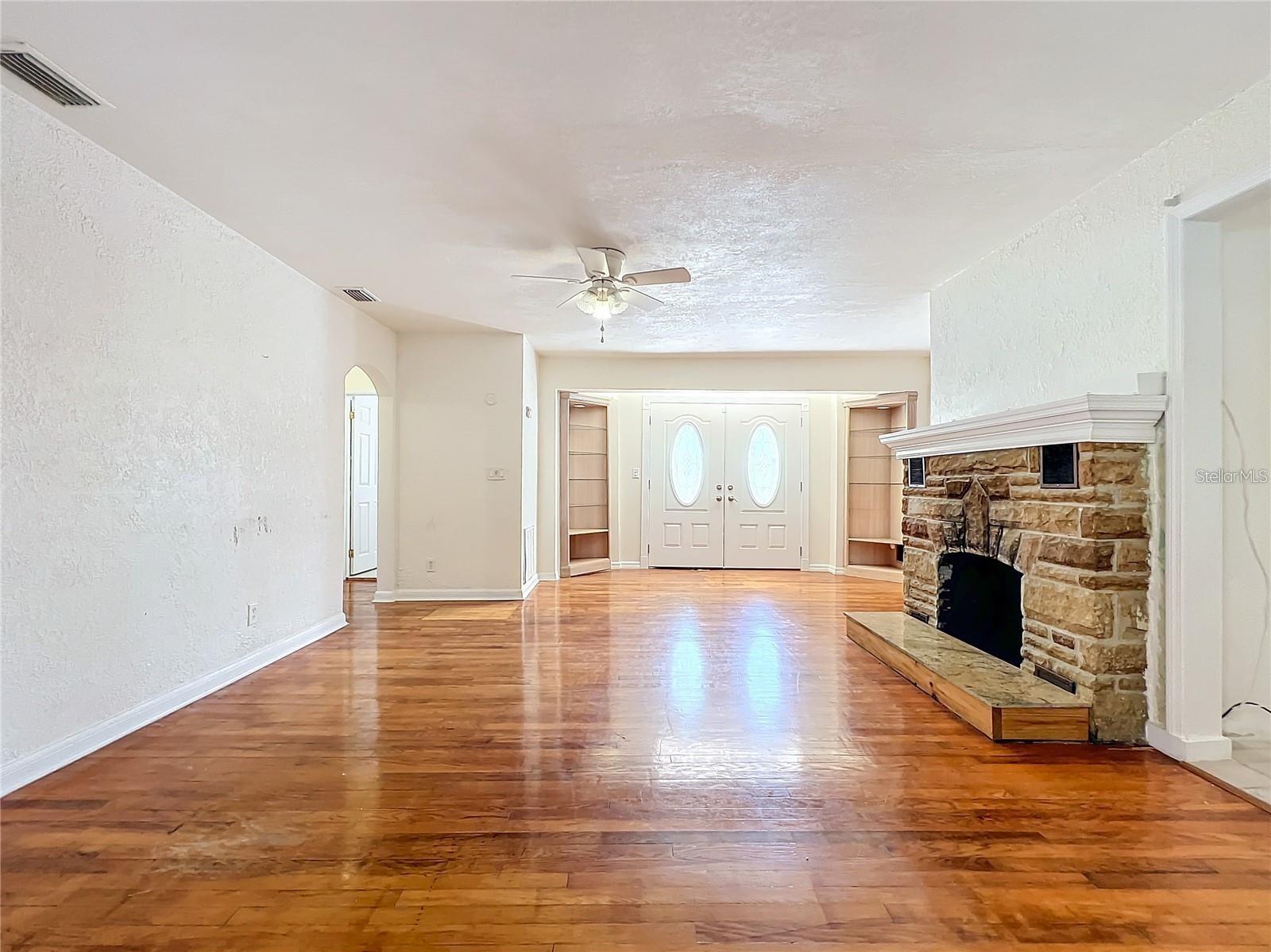 25 E CHESLEY AVE, EUSTIS, FL — photo 157