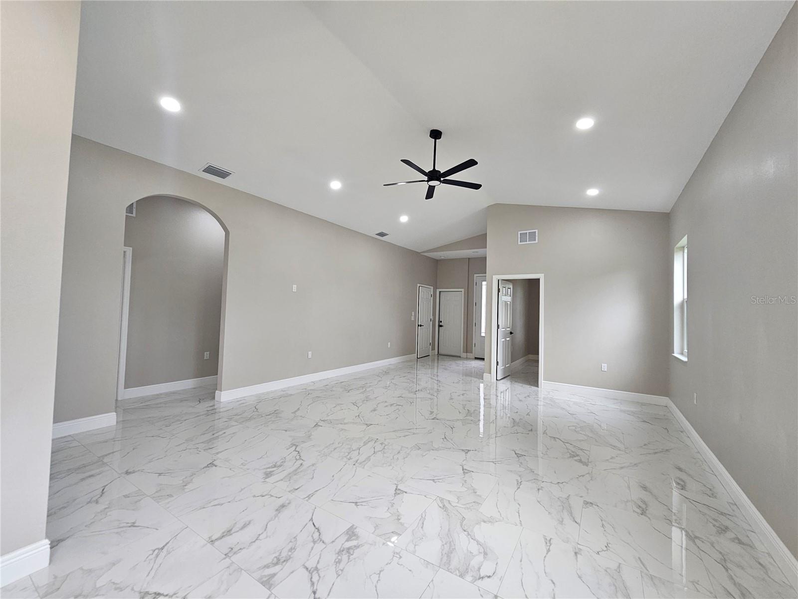 4502 42ND AVE N, ST PETERSBURG, FL — photo 6