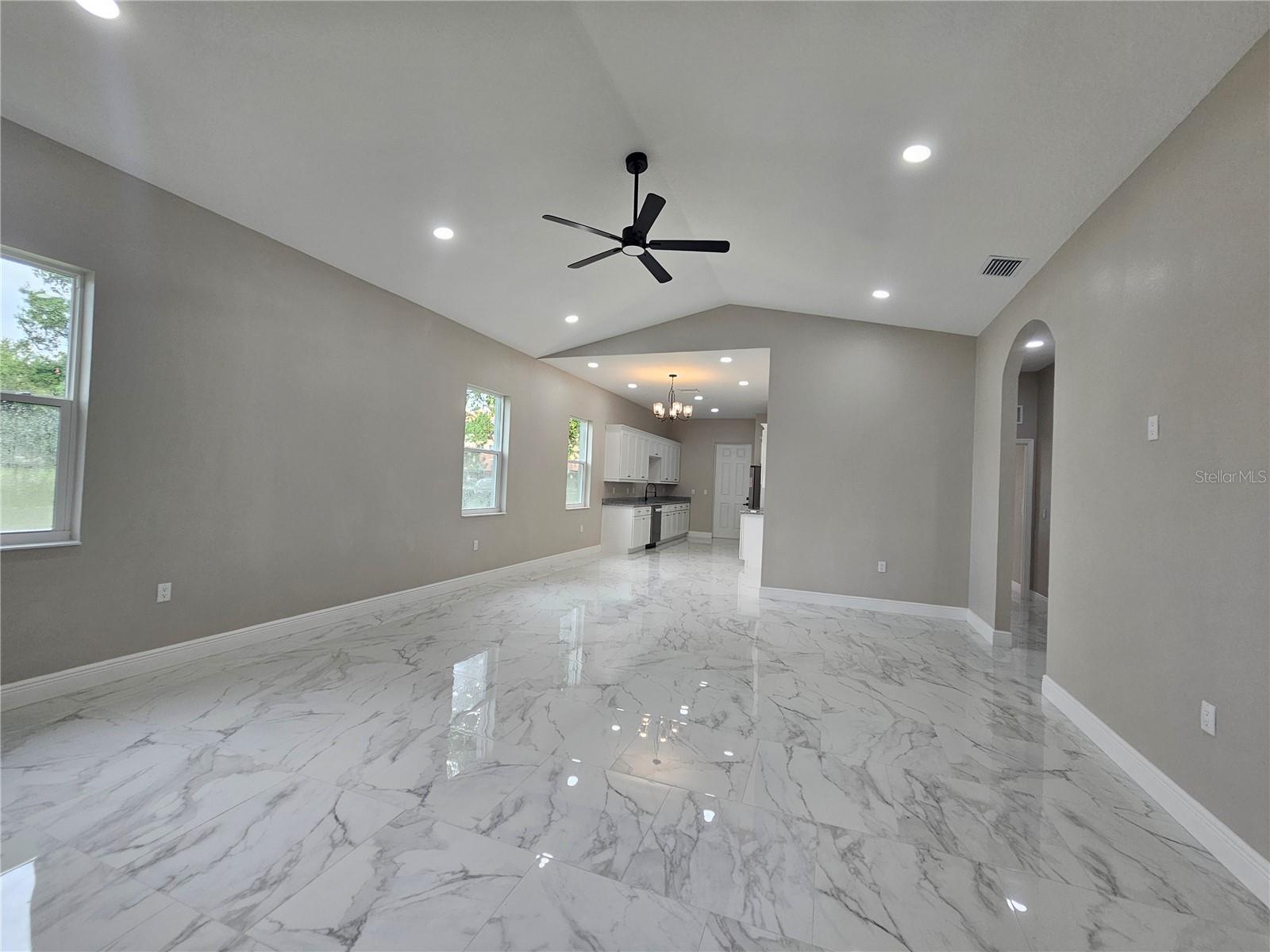 4502 42ND AVE N, ST PETERSBURG, FL — photo 10