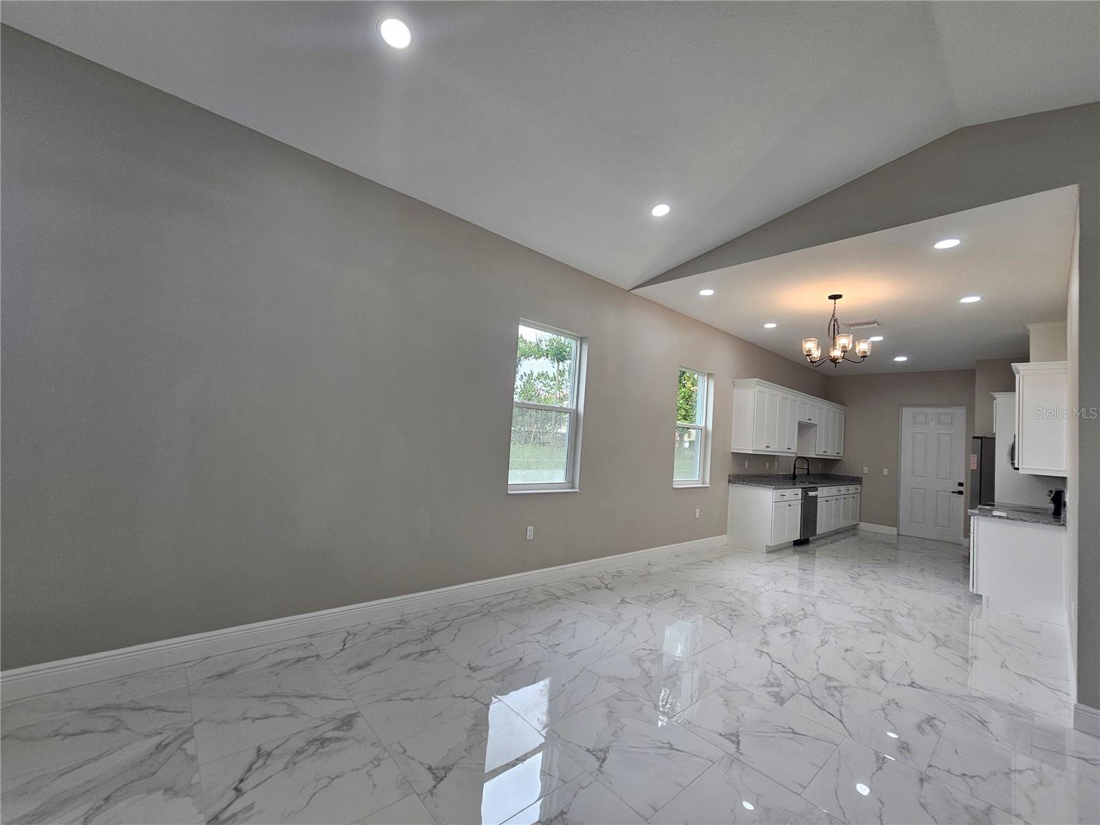 4502 42ND AVE N, ST PETERSBURG, FL — photo 21