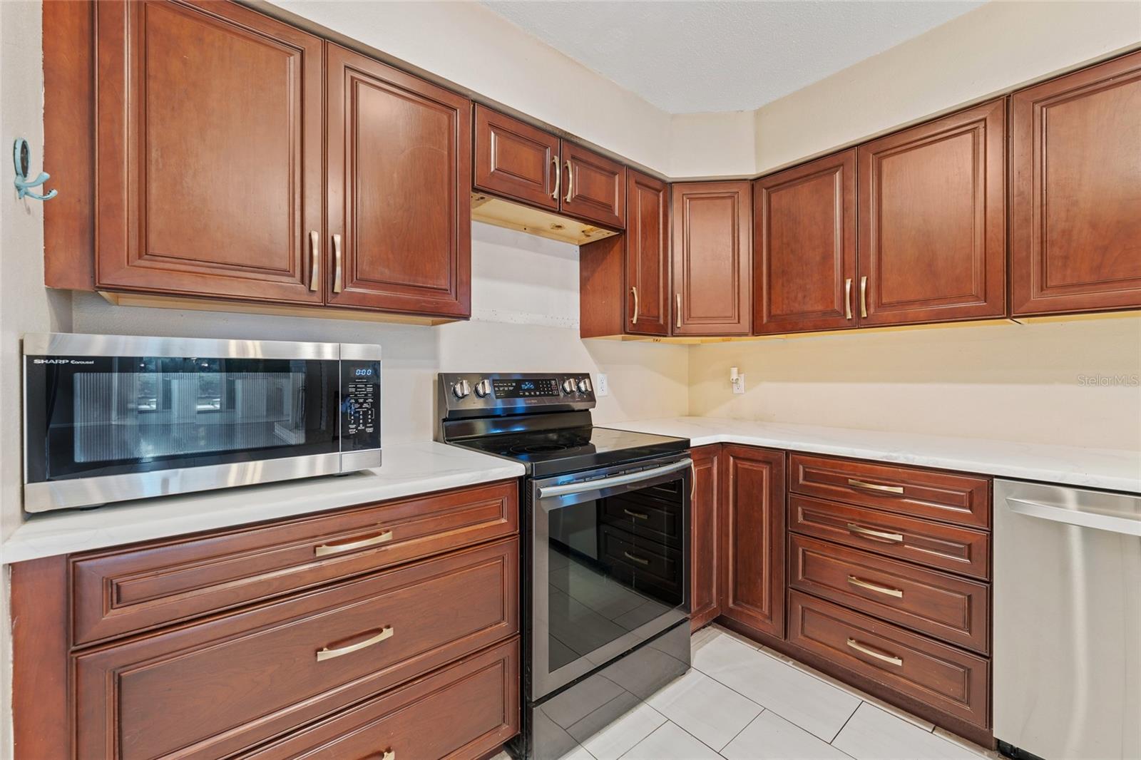 33651 OVERTON DR, LEESBURG, FL — photo 38