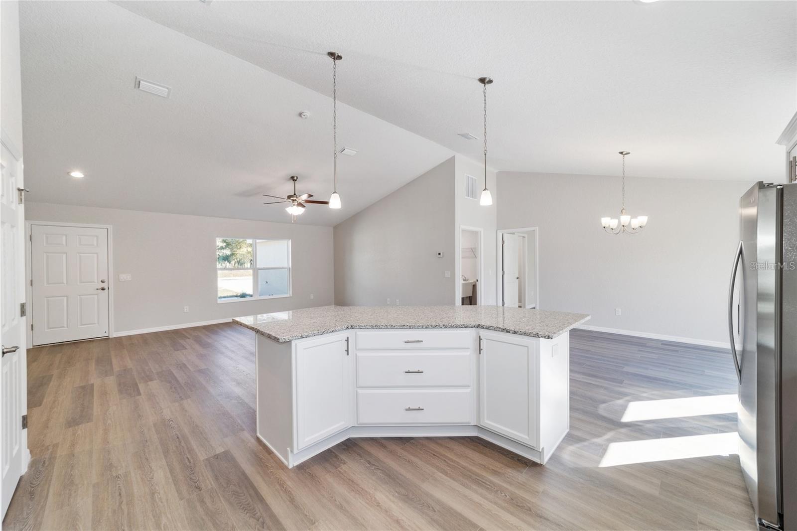 6411 SW 204 AVE, DUNNELLON, FL — photo 10