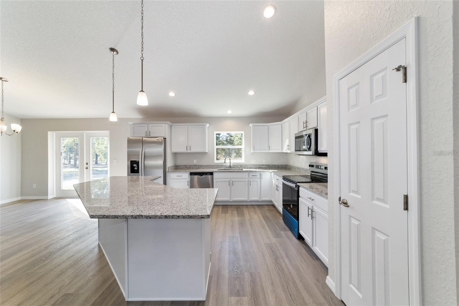 6411 SW 204 AVE, DUNNELLON, FL — photo 14