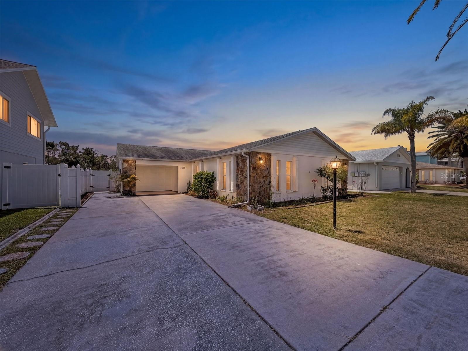 7038 SOUTHWIND DR, HUDSON, FL — photo 2