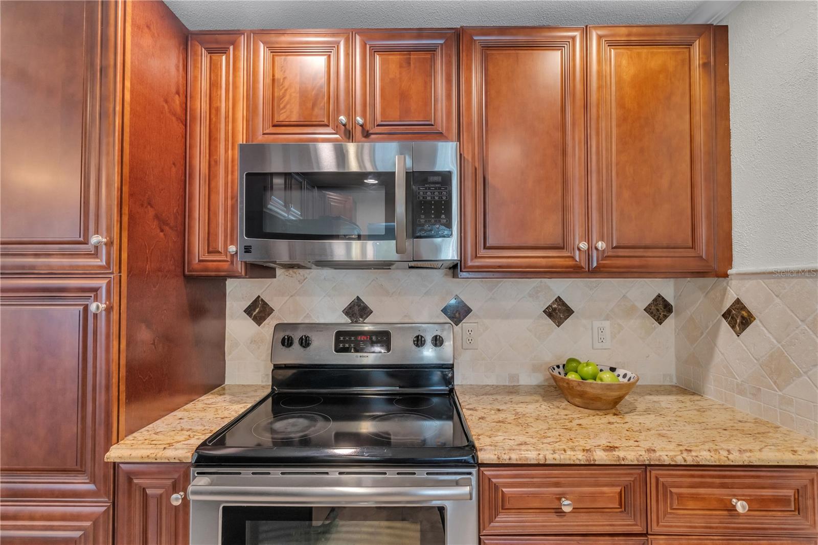 13347 88TH PL, SEMINOLE, FL — photo 38