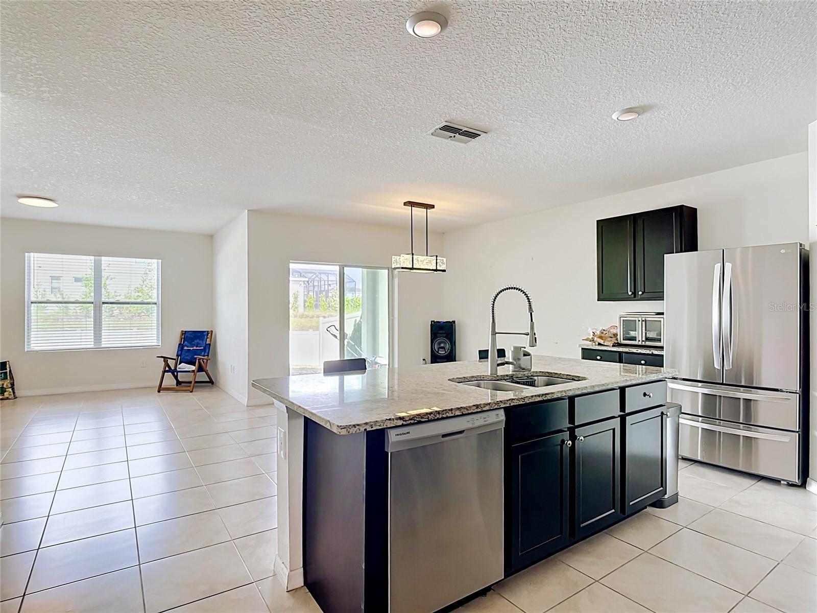 2352 WHITE POPPY DR, KISSIMMEE, FL — photo 5