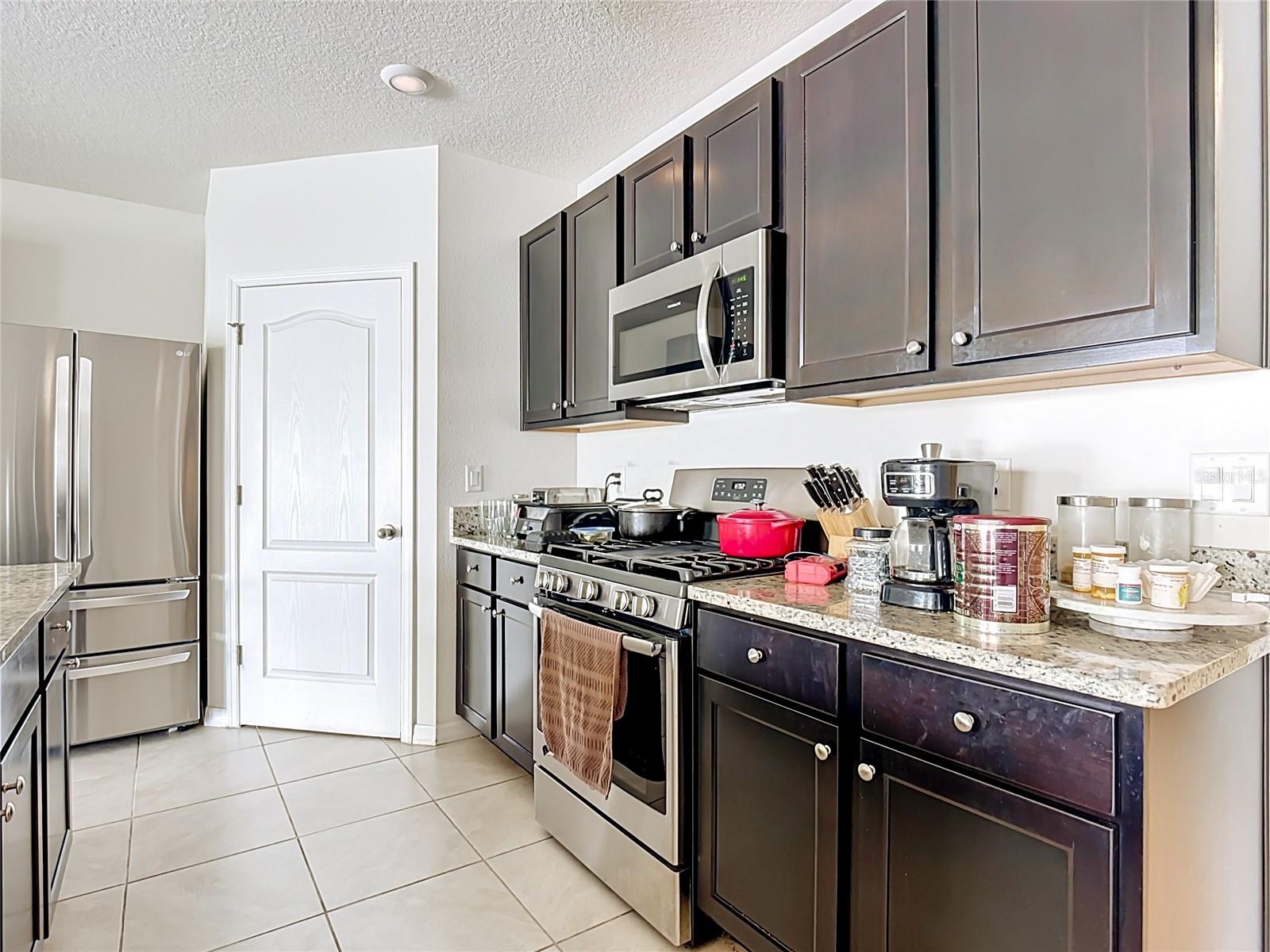 2352 WHITE POPPY DR, KISSIMMEE, FL — photo 6