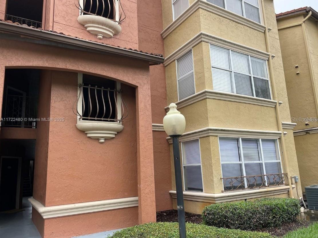 5160 CONROY RD #14, ORLANDO, FL — photo 2