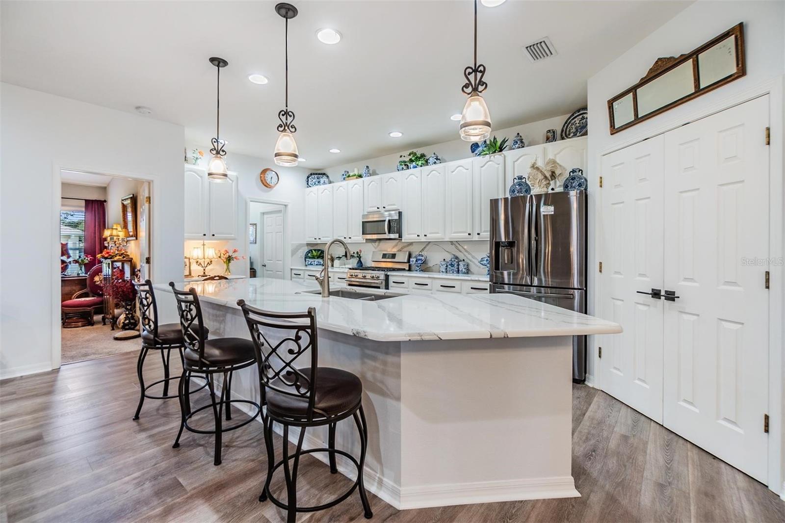 8721 CRYSTAL CREEK CT, LAND O LAKES, FL — photo 7