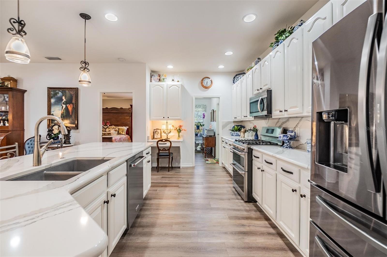 8721 CRYSTAL CREEK CT, LAND O LAKES, FL — photo 10