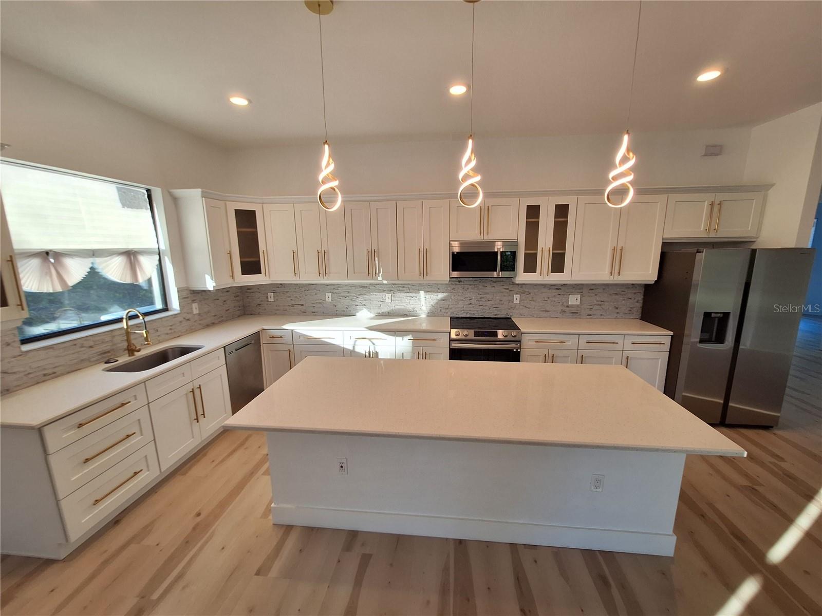 289 ALBATROSS RD, ROTONDA WEST, FL — photo 8