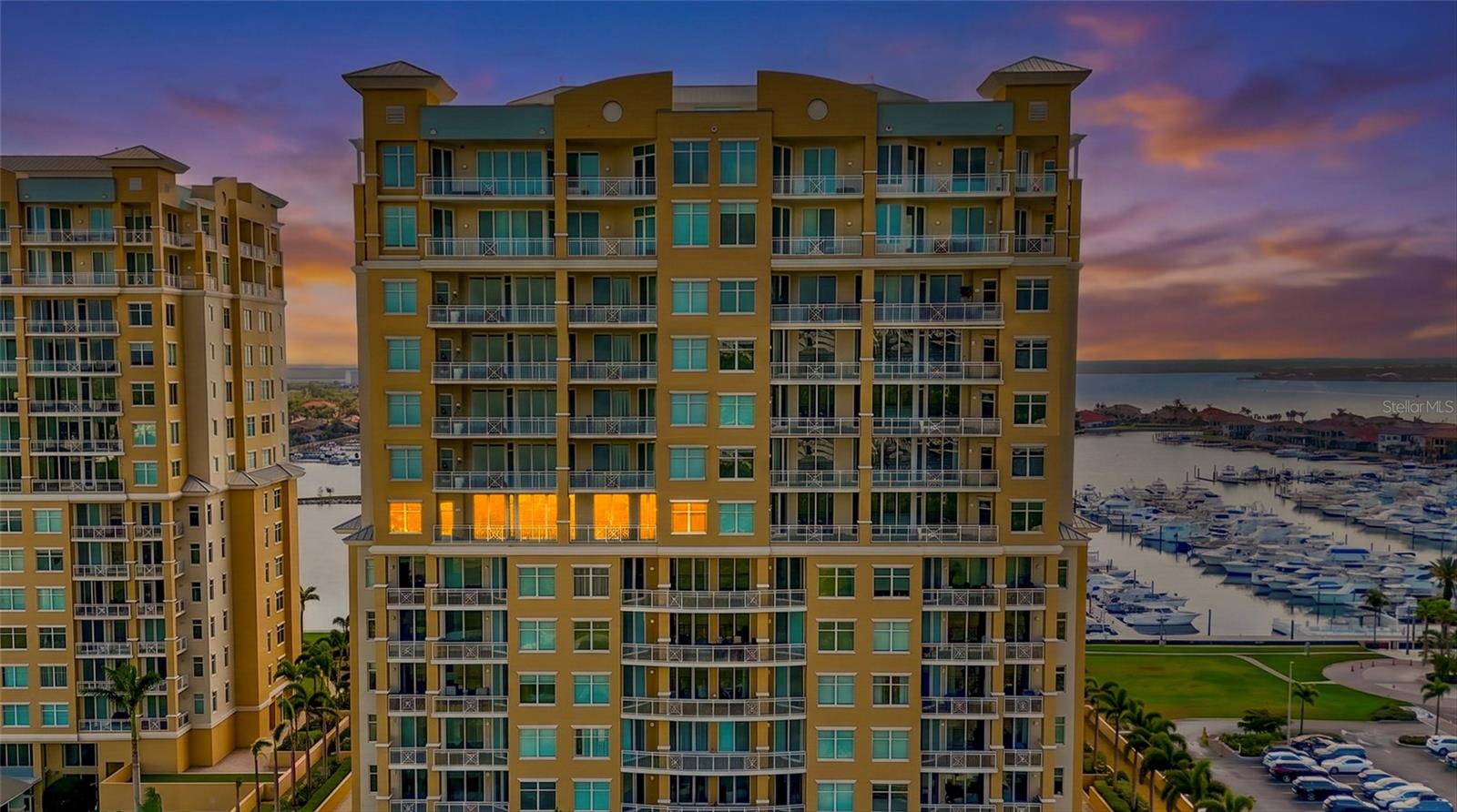 130 RIVIERA DUNES WAY #804, PALMETTO, FL — photo 2