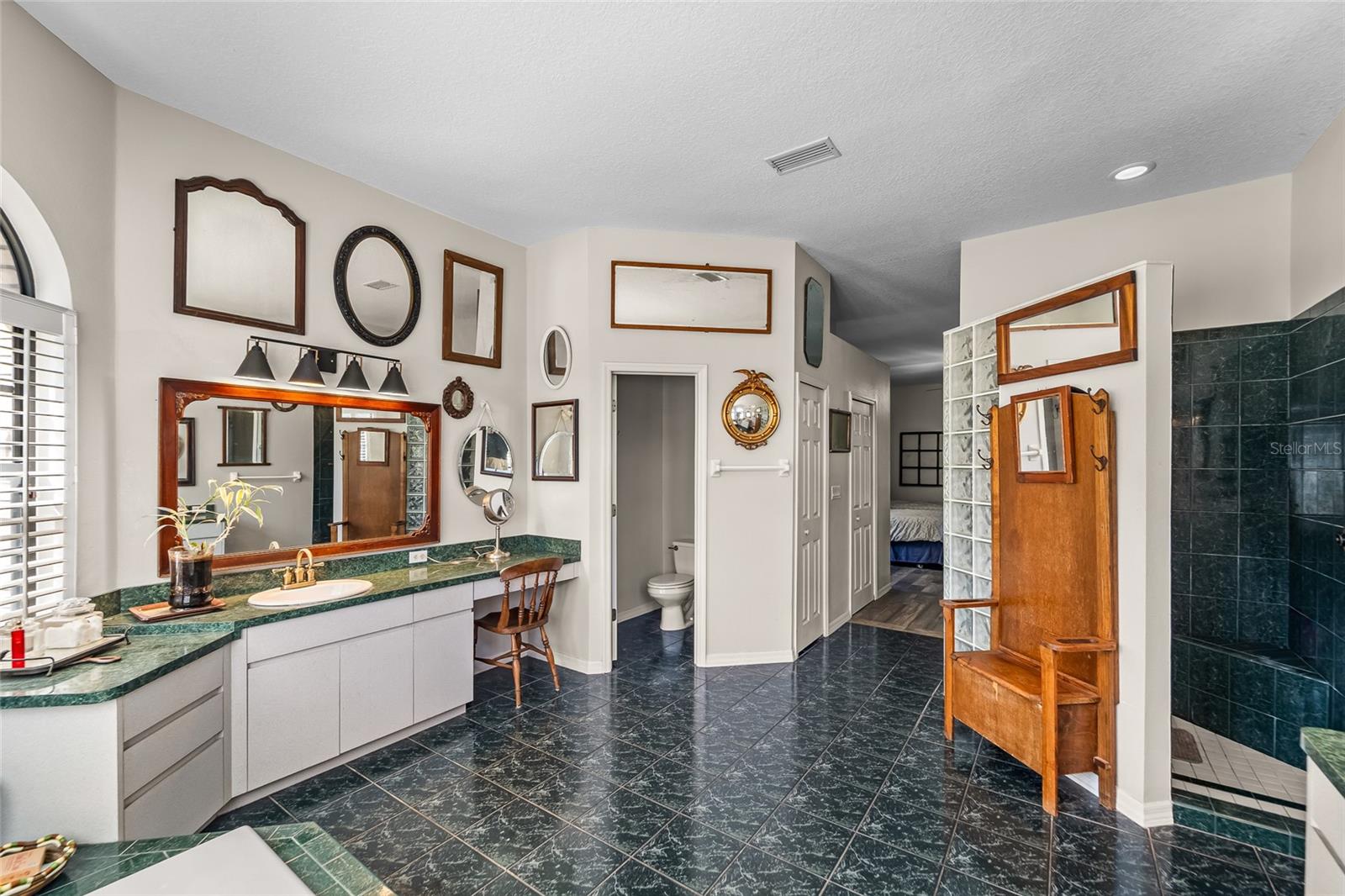 1012 KINGSBOROUGH GARDENS CT, LUTZ, FL — photo 18