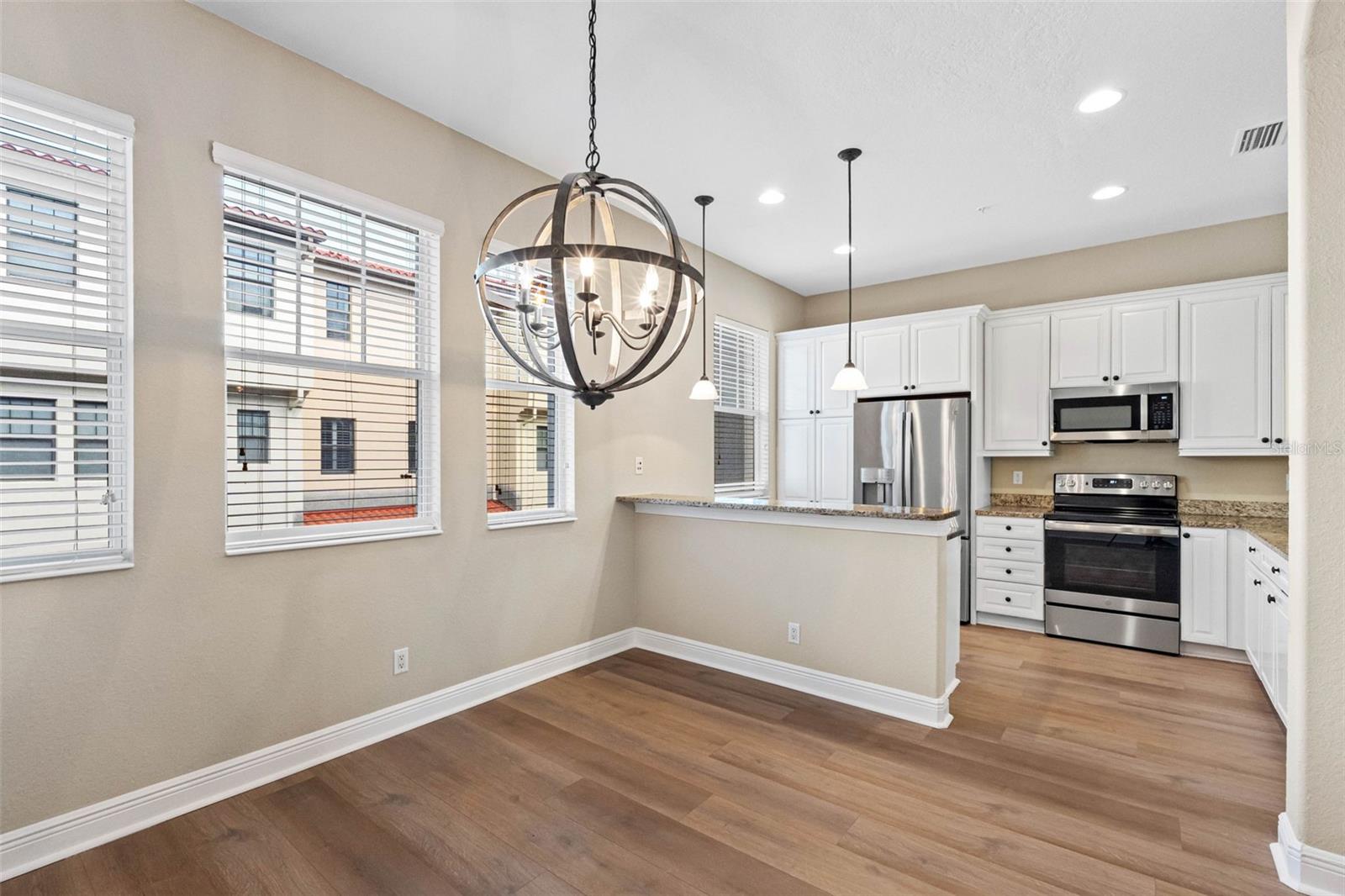 6030 YEATS MANOR DR #105, TAMPA, FL — photo 14