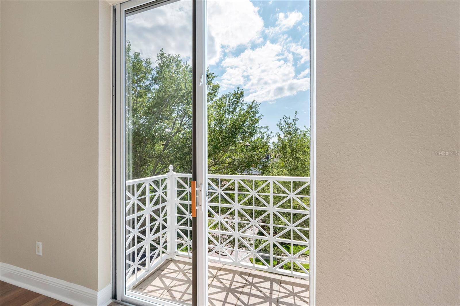 6030 YEATS MANOR DR #105, TAMPA, FL — photo 25