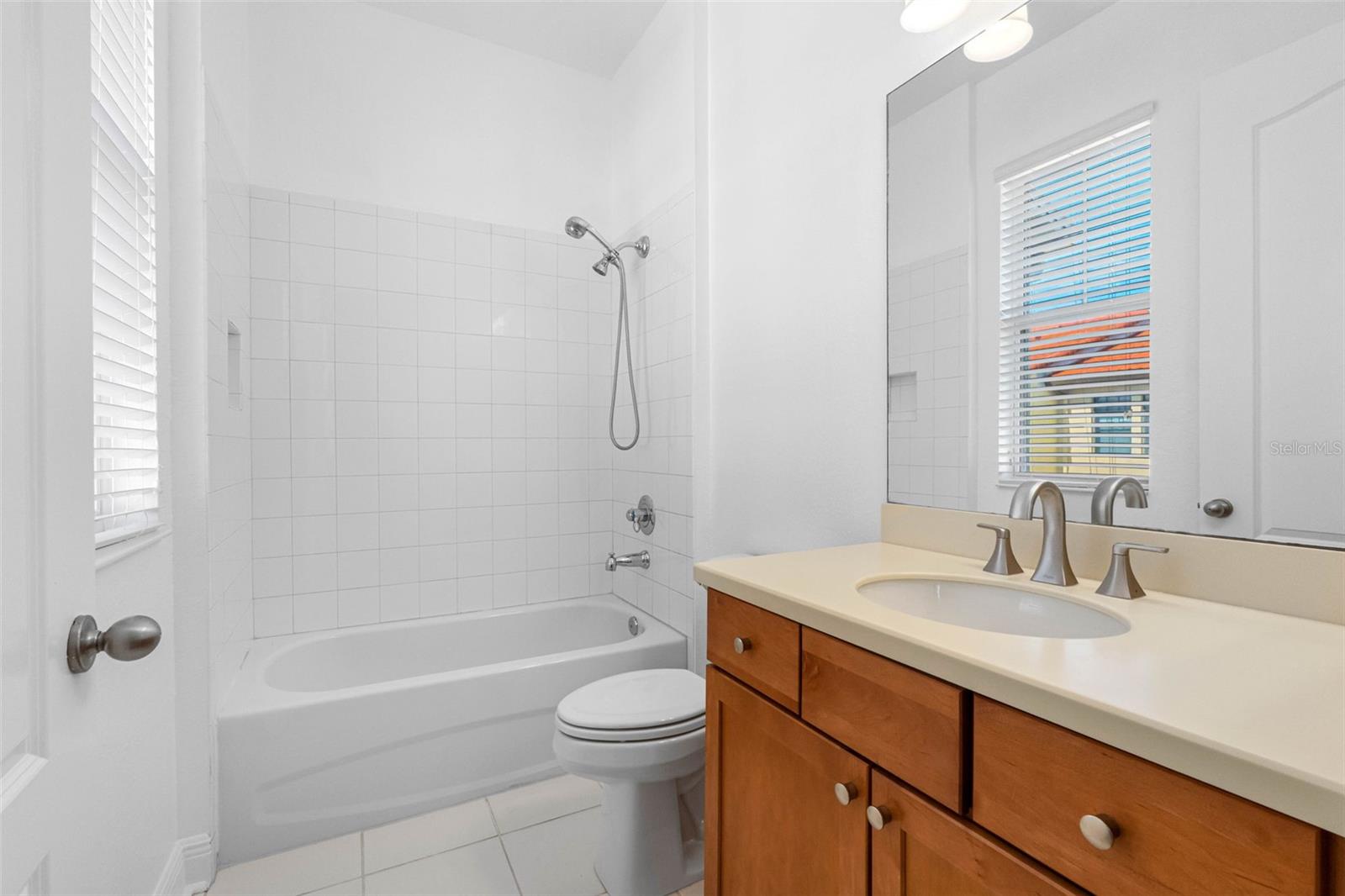 6030 YEATS MANOR DR #105, TAMPA, FL — photo 35