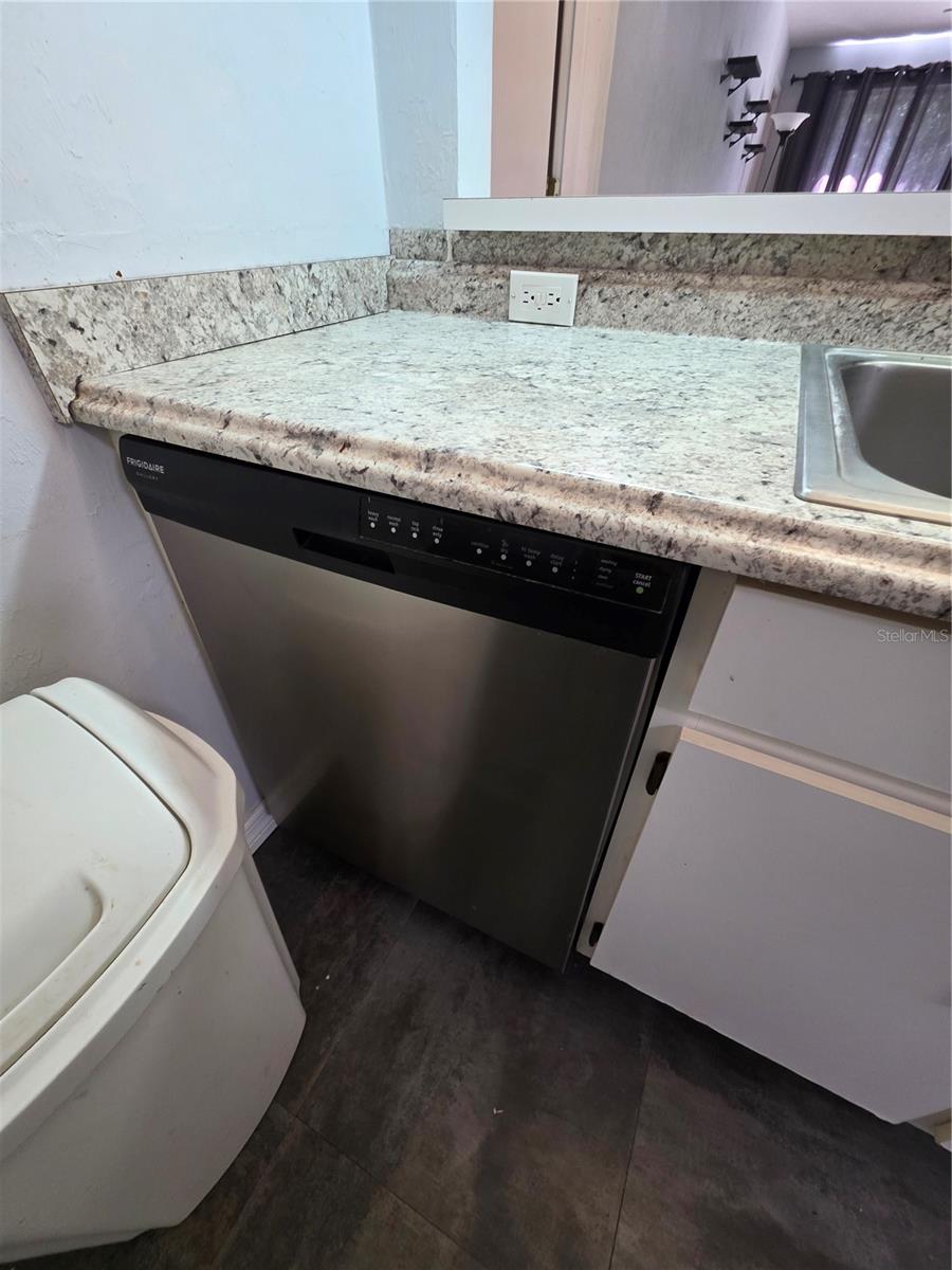 4000 SW 23RD ST #6-305, GAINESVILLE, FL — photo 5