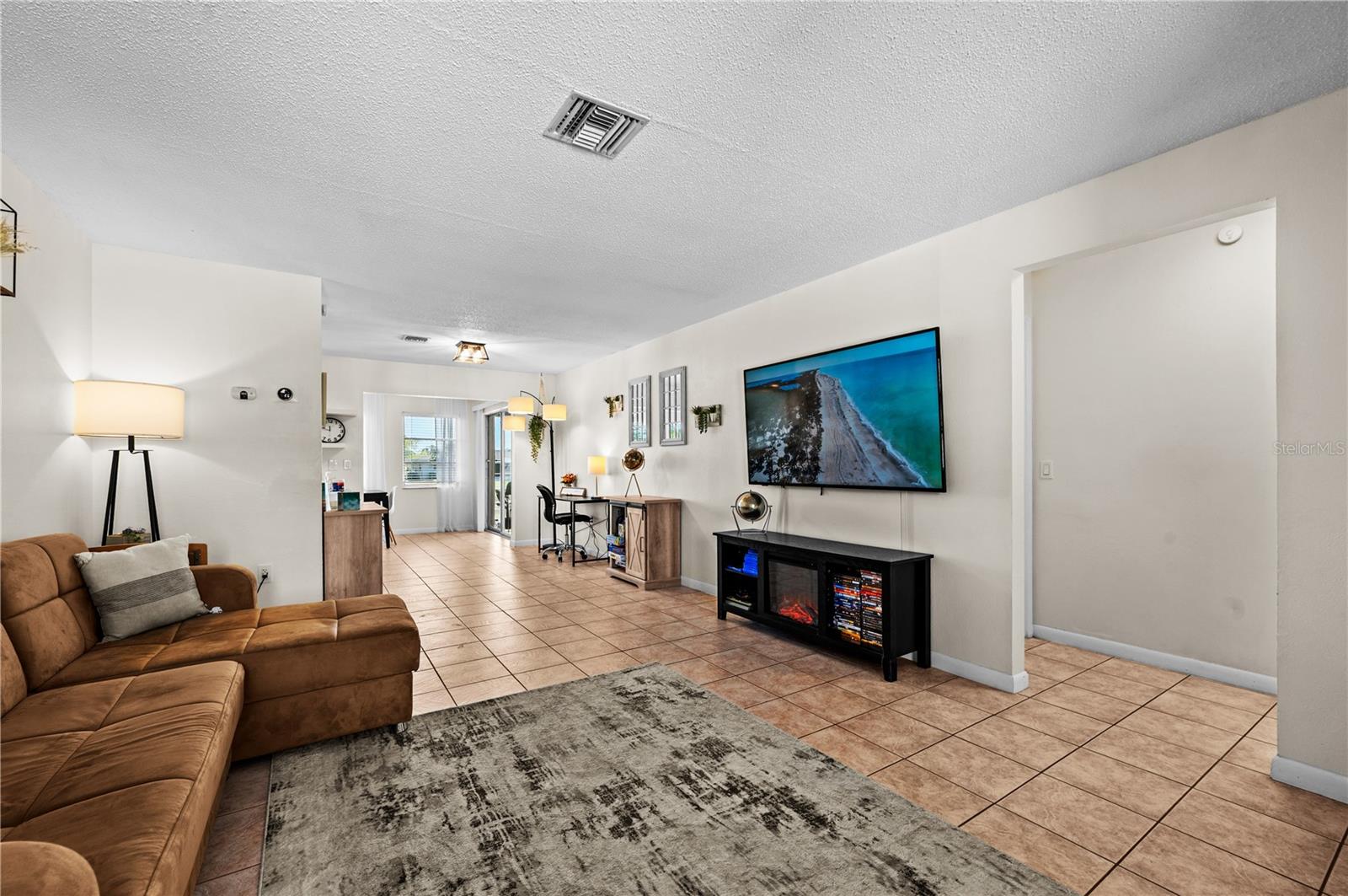 182 BOUNDARY BLVD #B, ROTONDA WEST, FL — photo 6