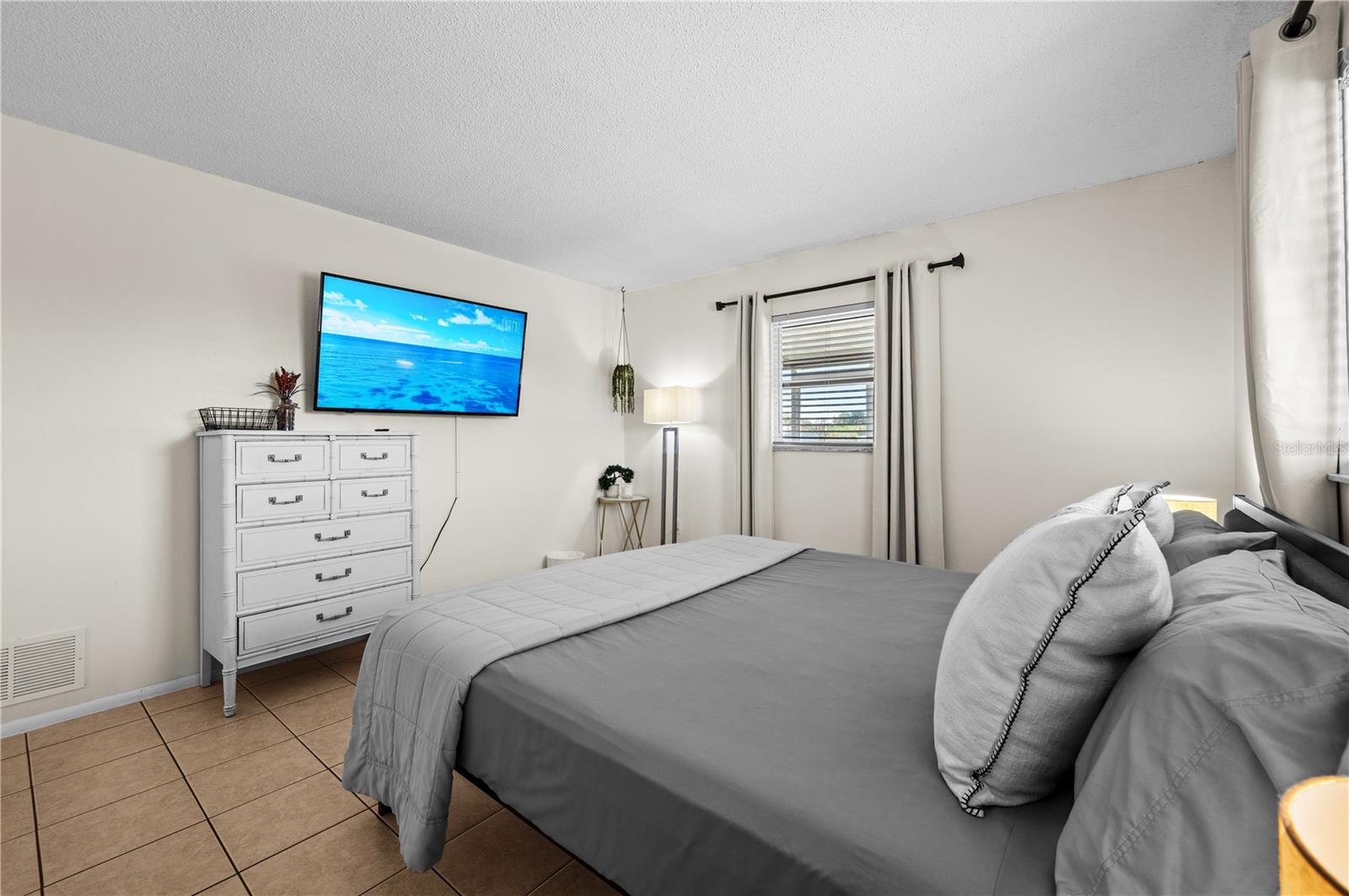 182 BOUNDARY BLVD #B, ROTONDA WEST, FL — photo 25