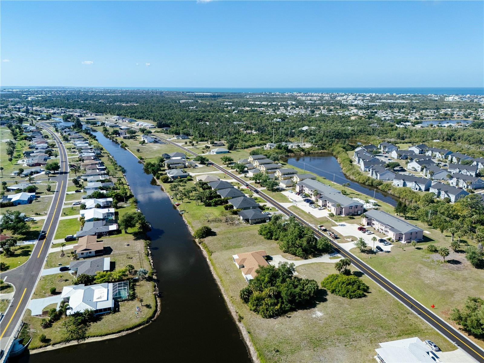 182 BOUNDARY BLVD #B, ROTONDA WEST, FL — photo 39
