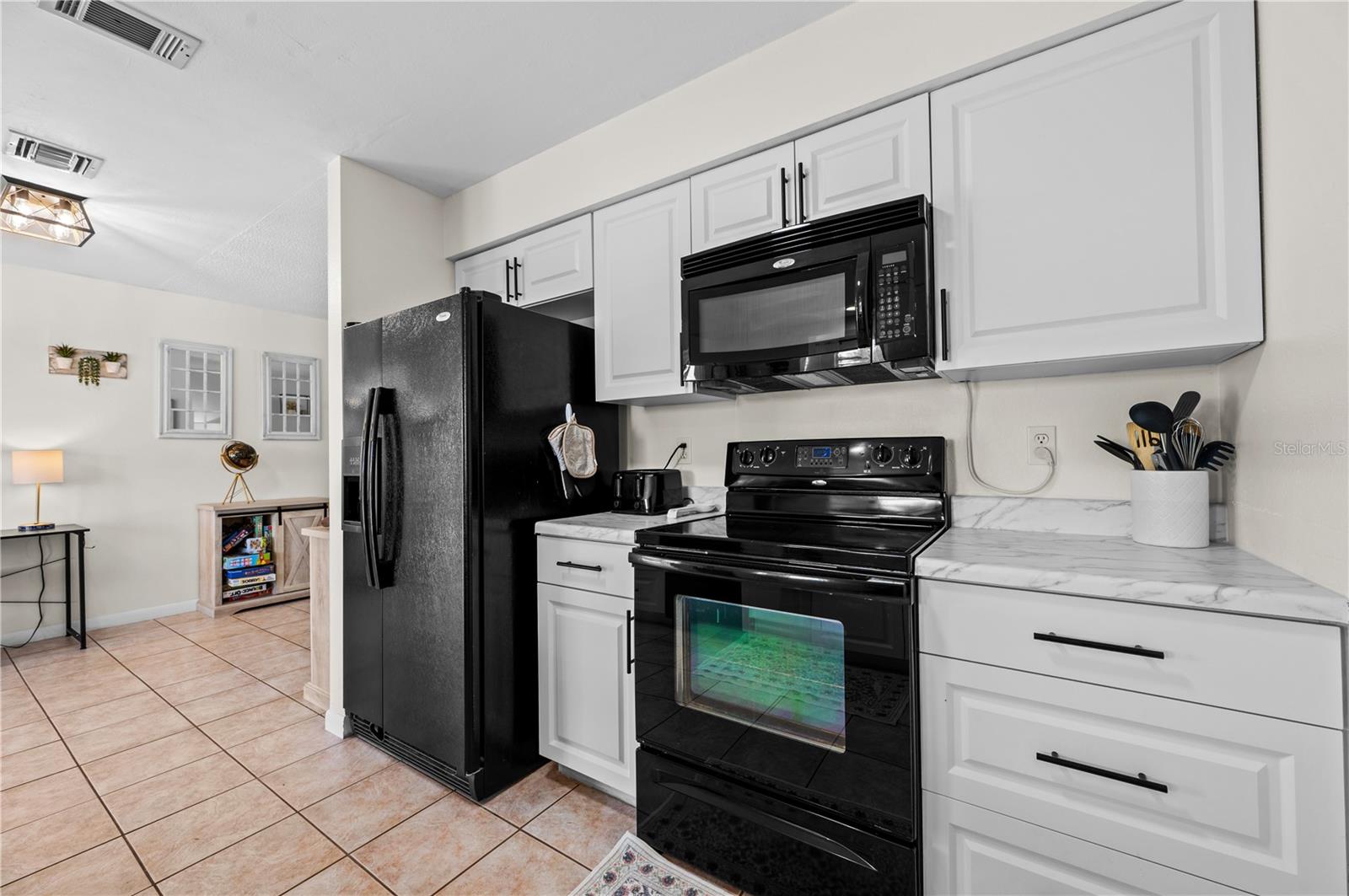 182 BOUNDARY BLVD #B, ROTONDA WEST, FL — photo 67