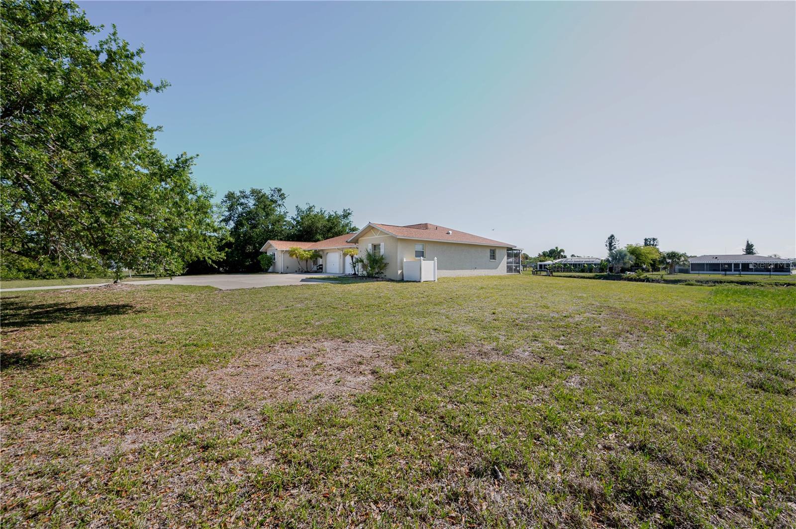 182 BOUNDARY BLVD #B, ROTONDA WEST, FL — photo 70